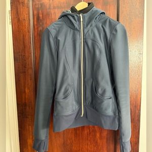 Lululemon women’s Uba hoodie